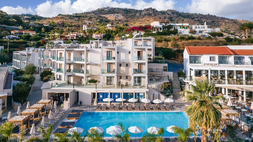 Panorama Village Hotel hotell ja bassein