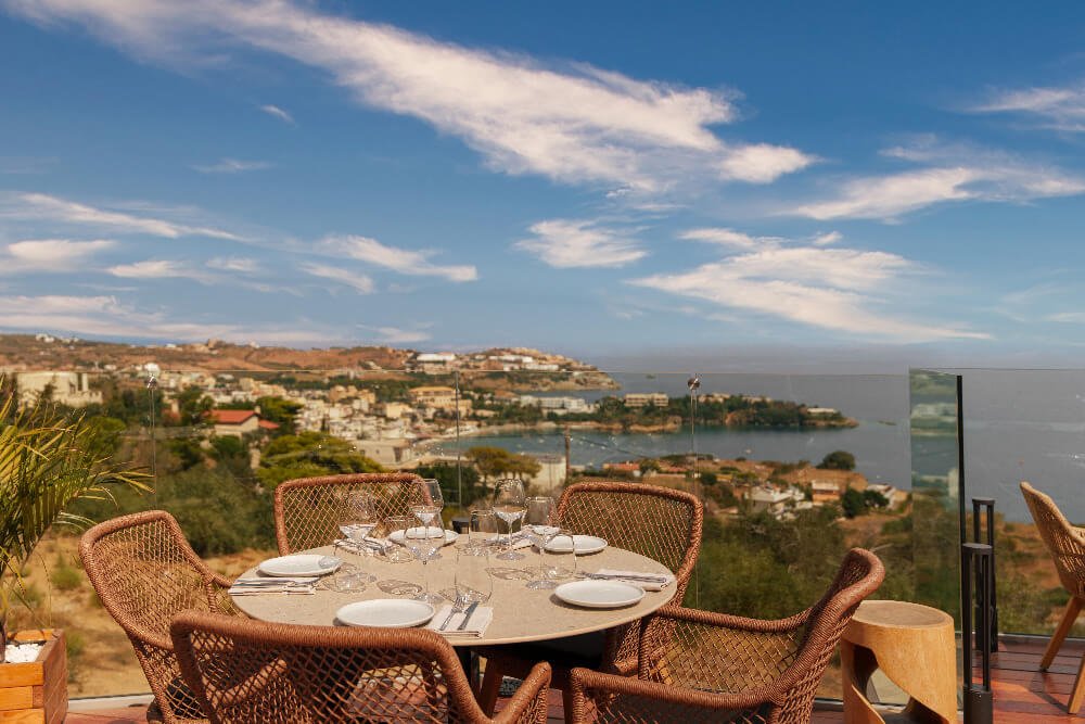 Panorama Village Hotel vaade merele ja ümbrusele