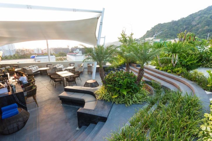 Oakwood Hotel Journeyhub Phuket (2)