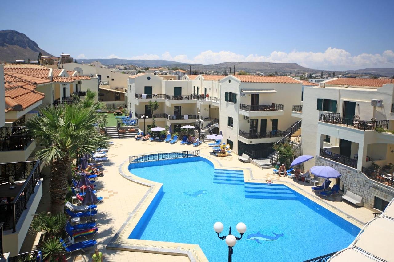 Diogenis Blue Palace bassein ja hoone