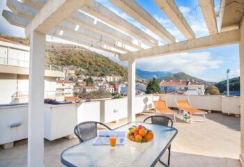 Apartments Azur Hotell