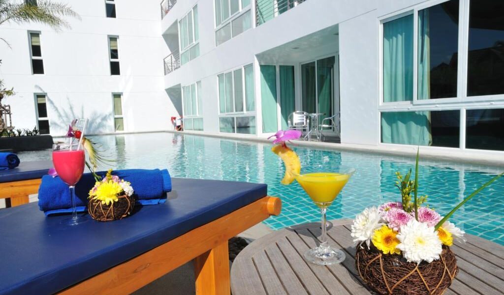 The Palms Kamala Beach Hotell Tai