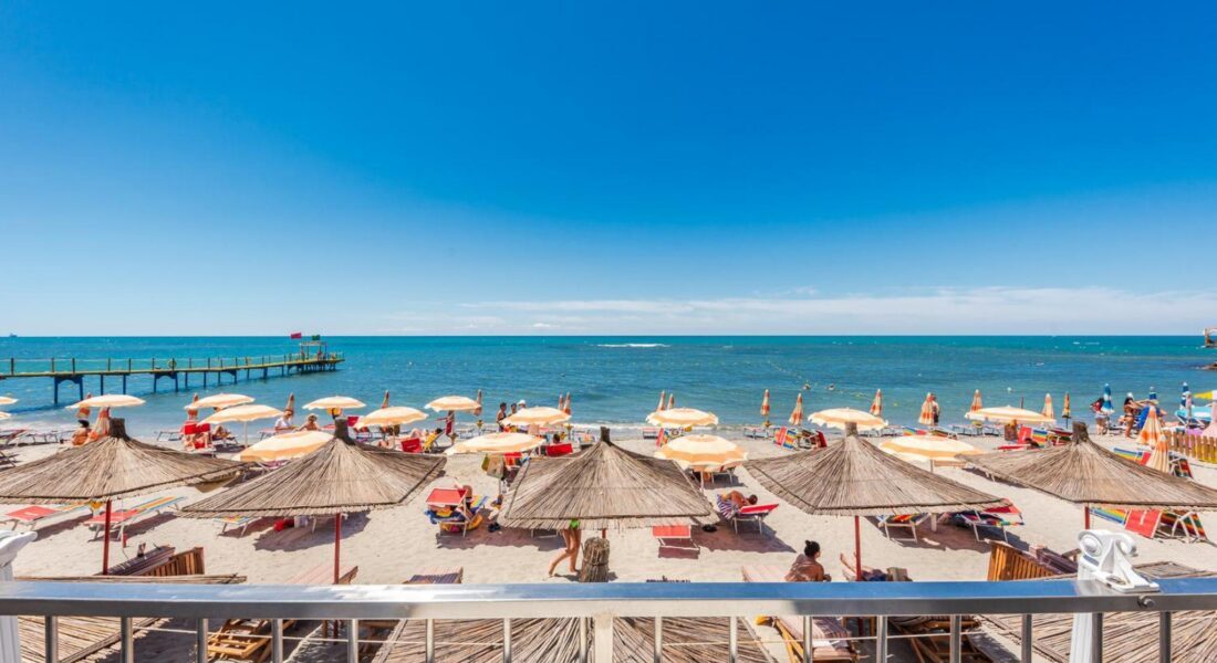 Aragosta Hotell Albaania