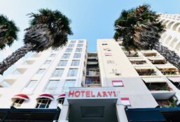 Arvi Hotell Albaania