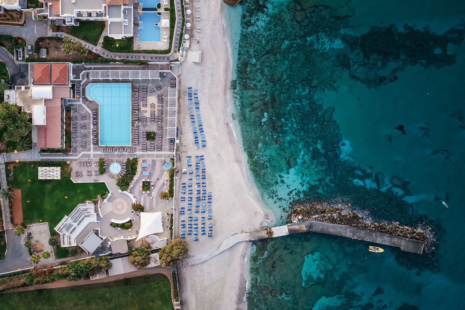 Annabelle Beach Resort rand ja hotell õhust