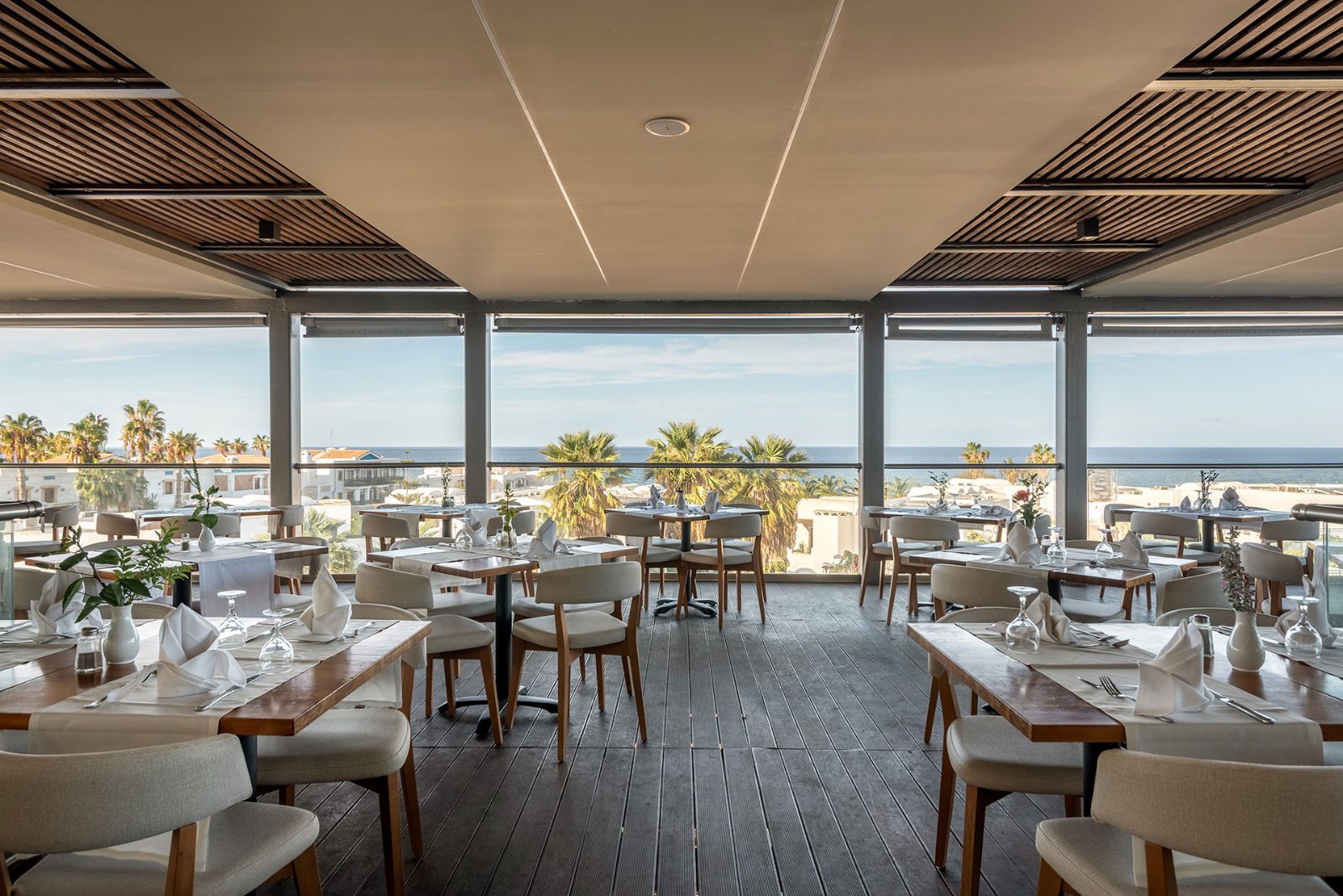 Annabelle Beach Resort restoran merevaatega