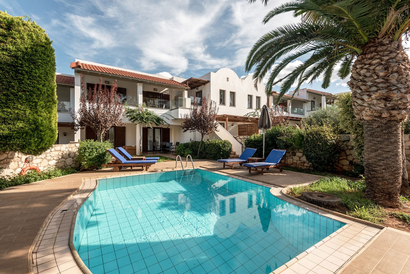 Annabelle Beach Resort bangalo ja bassein