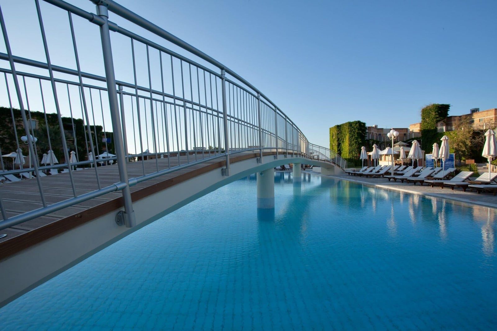 Bella Beach bassein ja sild