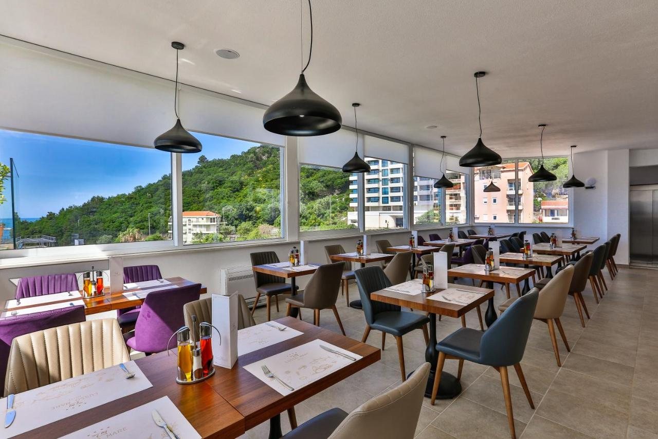 Hotel Lusso Mare by Aycon Montenegro restoran merevaatega