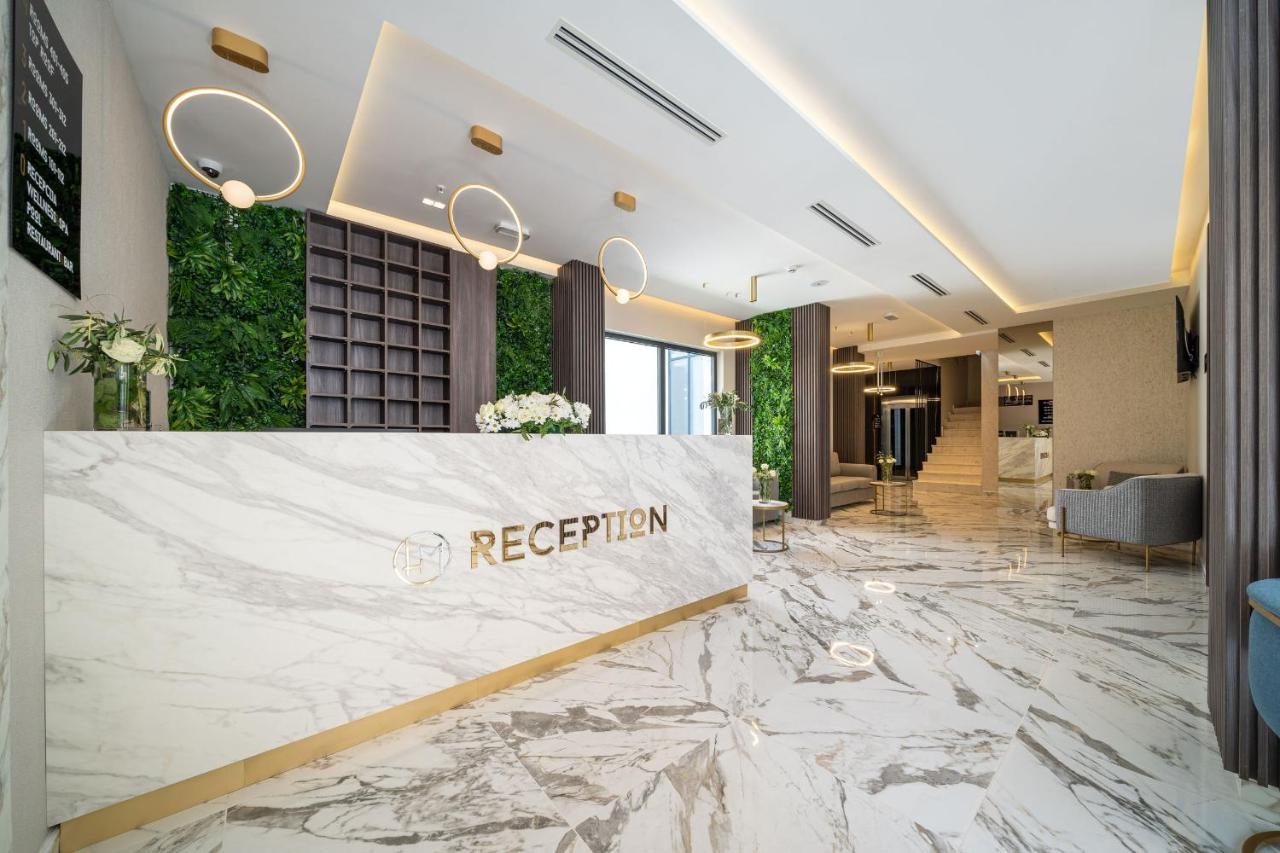 Hotel Millennium by Aycon Montenegro fuajee