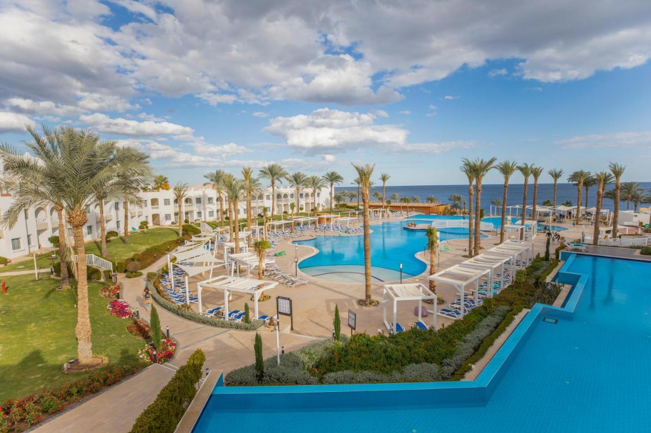 Sunrise Diamond Beach Resort bassein ja hotelli hooned õhust