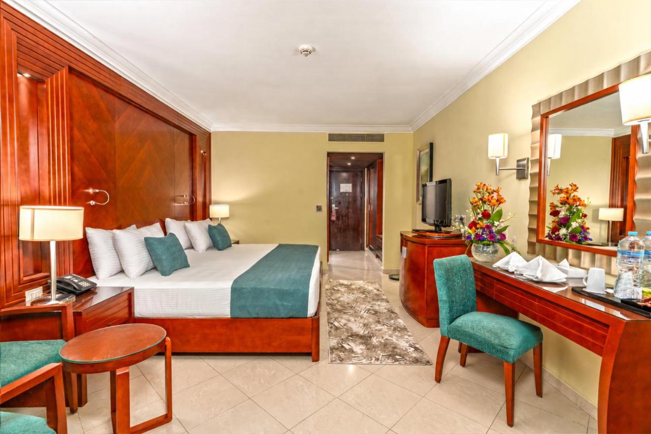 Xperience Sea Breeze Resort kaheinimese tuba